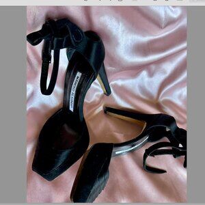Manolo Blahnik Black Satin/Suede open toe Ankle Tie Strap 4"Heel 36